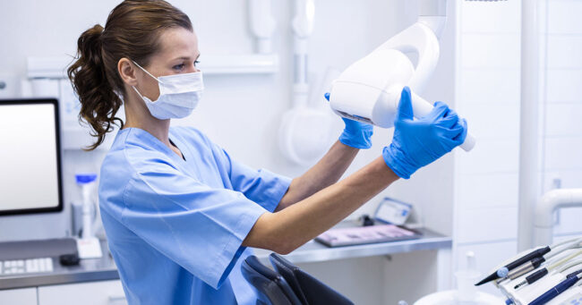 travail de l’assistante dentaire